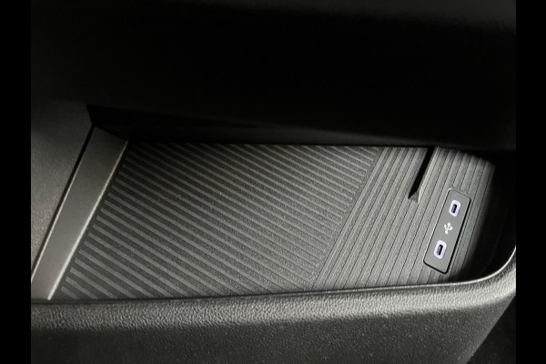 Renault Master NIEUW (MODEL) DEMO T35 2.0 dCi 130 L2H2 Start 3Persoons Zwart Metallic BPM VRIJ, ORIGINEEL NEDERLANDSE BUS!