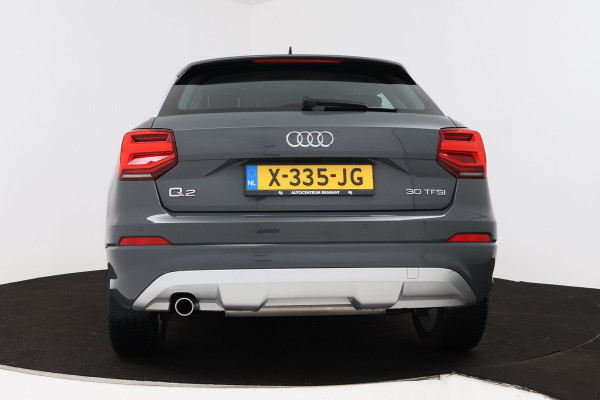 Audi Q2 30 TFSI S Edition (STOELVERWARMING, CRUISE CONTROL ADAPTIEF, NAVGATIE, PARKEERSENSOREN)