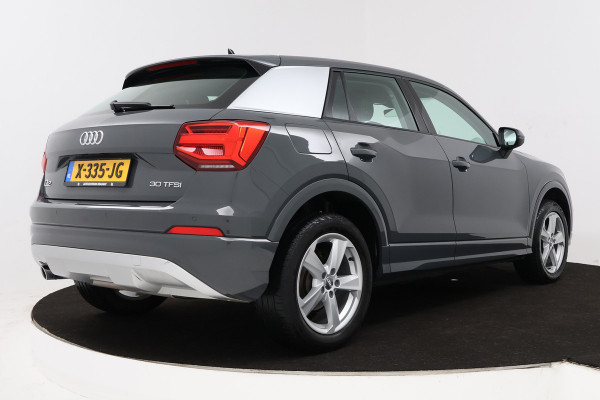 Audi Q2 30 TFSI S Edition (STOELVERWARMING, CRUISE CONTROL ADAPTIEF, NAVGATIE, PARKEERSENSOREN)