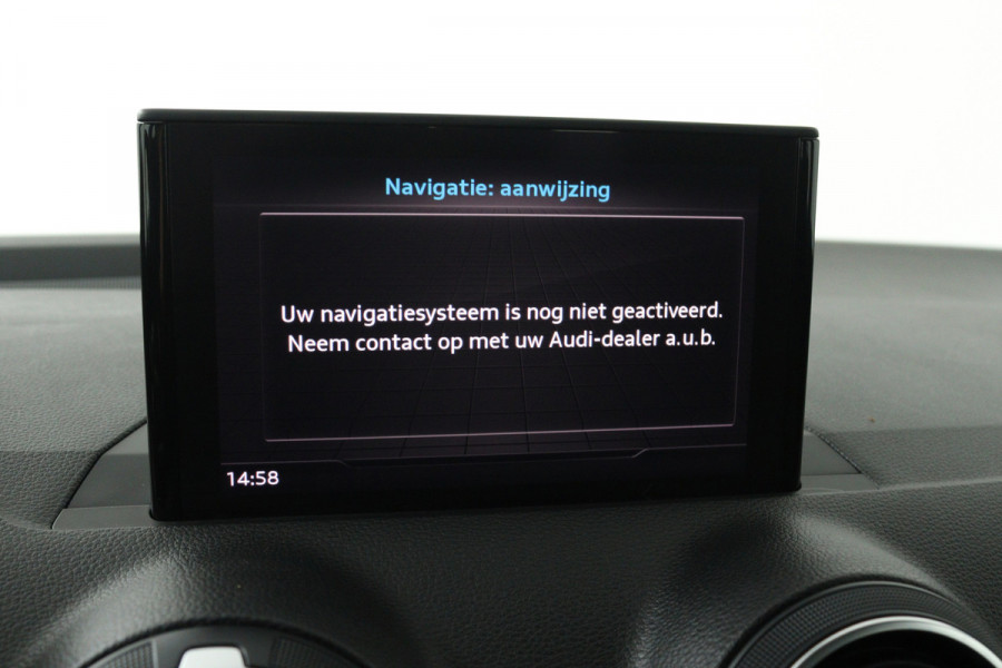 Audi Q2 30 TFSI S Edition (STOELVERWARMING, CRUISE CONTROL ADAPTIEF, NAVGATIE, PARKEERSENSOREN)