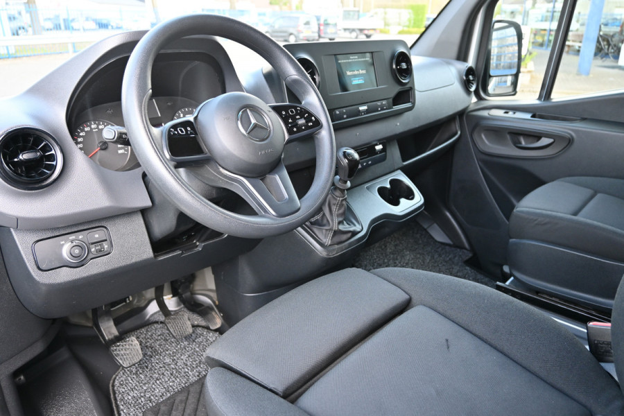 Mercedes-Benz Sprinter 315 CDI L2H1 RWD Geveerde stoel, Camera, Trekhaak