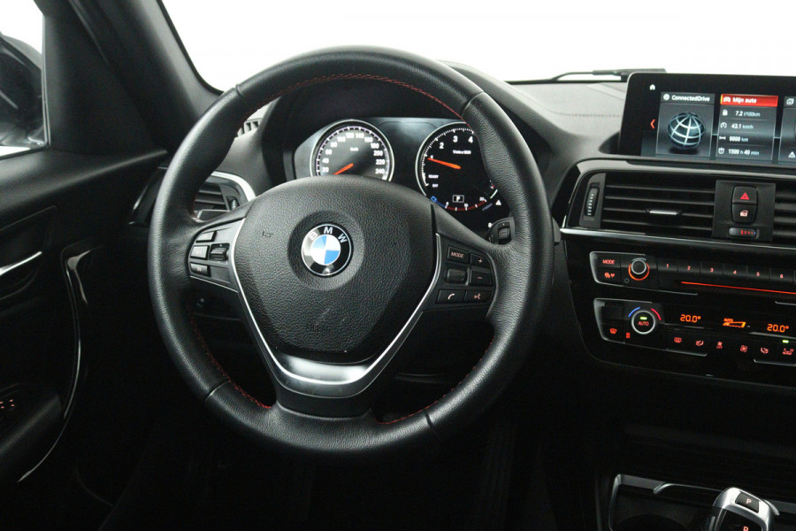 BMW 1-serie 118i Corporate Lease Executive (NAVIGATIE, CRUISE CONTROL, PARKEERSENSOREN, BLUETOOTH)