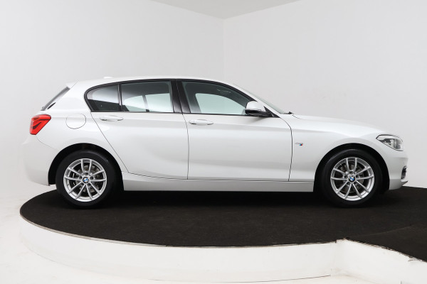 BMW 1-serie 118i Corporate Lease Executive (NAVIGATIE, CRUISE CONTROL, PARKEERSENSOREN, BLUETOOTH)