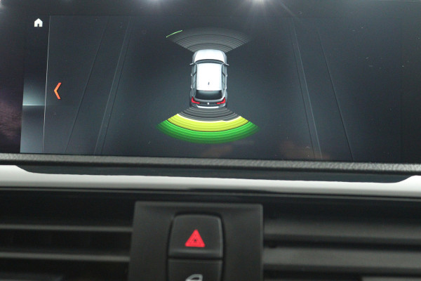 BMW 1-serie 118i Corporate Lease Executive (NAVIGATIE, CRUISE CONTROL, PARKEERSENSOREN, BLUETOOTH)