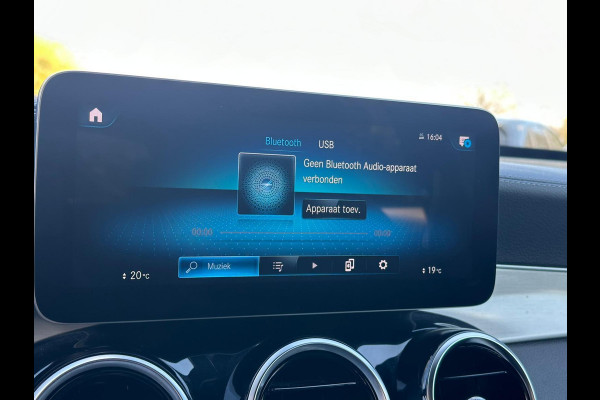 Mercedes-Benz GLC 300e 4MATIC Business Solution | PHEV | 320pk | Plug-in Hybride | Achteruitrijcamera | Navigatie | Half leder