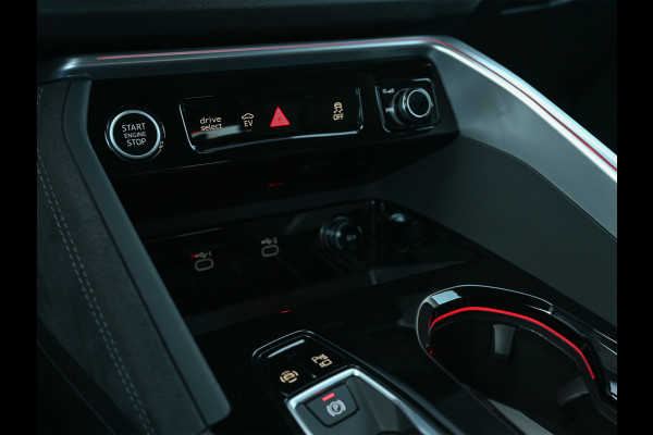 Audi Q5 Sportback 2.0 TFSI e-hybrid quattro S edition Competition | Stoel massage | Tech pro | Luchtvering | 5jaar fabrieksgarantie | Trekhaak | B&O sound | Head-up | Adaptive cruise | 360 camera | Passagiers display