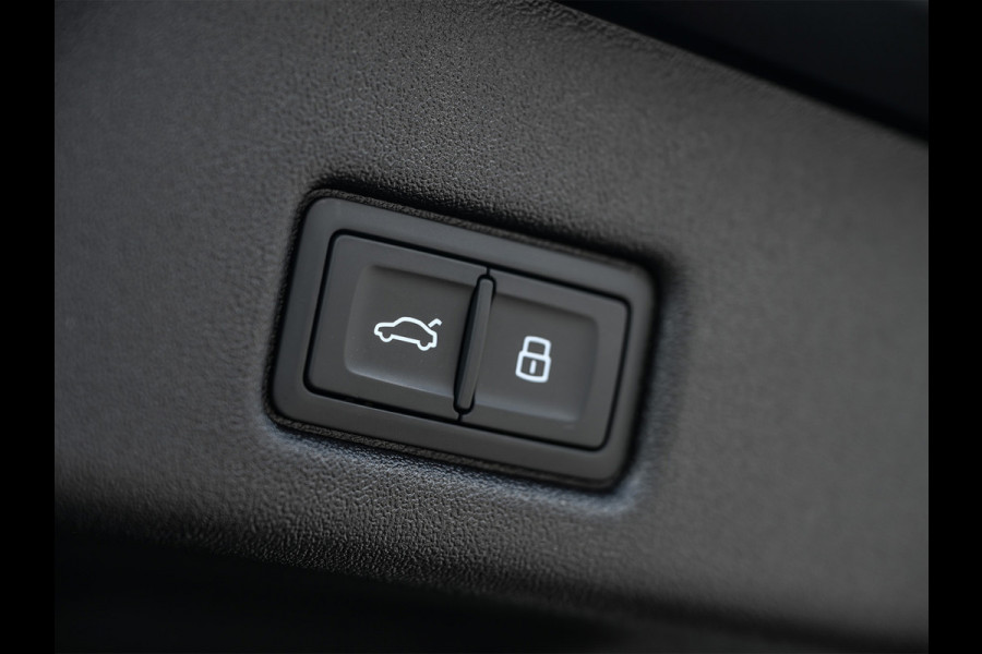 Audi Q5 Sportback 2.0 TFSI e-hybrid quattro S edition Competition | Stoel massage | Tech pro | Luchtvering | 5jaar fabrieksgarantie | Trekhaak | B&O sound | Head-up | Adaptive cruise | 360 camera | Passagiers display