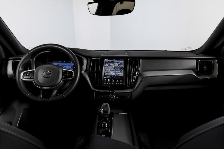Volvo XC60 2.0 T8 Plug-in hybrid AWD Plus Dark | S/K-Panodak | Dig. Cockpit | Adapt. Cruise | Winterpakket | PDC | 360 Camera | NAV + App.Connect | ECC | Harman/Kardon | Elek. Klep | LM 19" | 9613