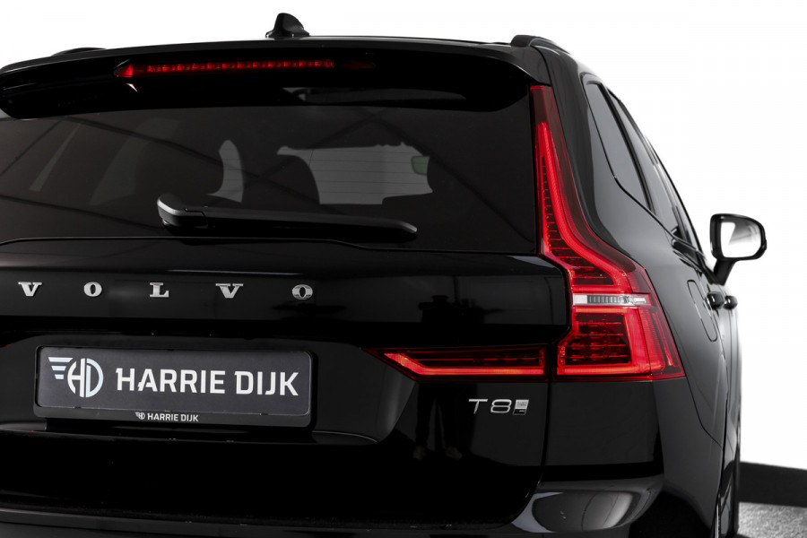 Volvo XC60 2.0 T8 Plug-in hybrid AWD Plus Dark | S/K-Panodak | Dig. Cockpit | Adapt. Cruise | Winterpakket | PDC | 360 Camera | NAV + App.Connect | ECC | Harman/Kardon | Elek. Klep | LM 19" | 9613