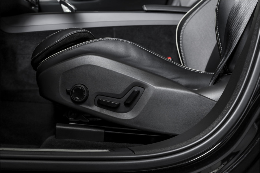 Volvo XC60 2.0 T8 Plug-in hybrid AWD Plus Dark | S/K-Panodak | Dig. Cockpit | Adapt. Cruise | Winterpakket | PDC | 360 Camera | NAV + App.Connect | ECC | Harman/Kardon | Elek. Klep | LM 19" | 9613