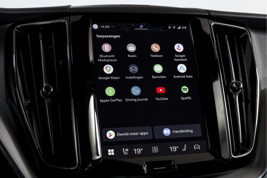Volvo XC60 2.0 T8 Plug-in hybrid AWD Plus Dark | S/K-Panodak | Dig. Cockpit | Adapt. Cruise | Winterpakket | PDC | 360 Camera | NAV + App.Connect | ECC | Harman/Kardon | Elek. Klep | LM 19" | 9613