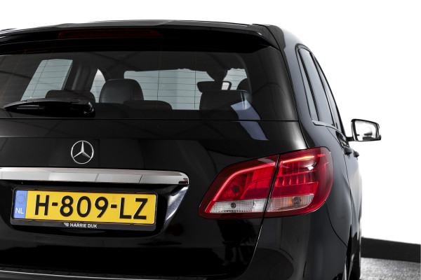 Mercedes-Benz B-Klasse 180 122 PK Ambition | Cruise | Stoelverwarming | PDC | NAV | Airco | LM 17" |