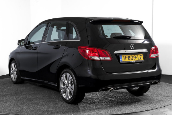Mercedes-Benz B-Klasse 180 122 PK Ambition | Cruise | Stoelverwarming | PDC | NAV | Airco | LM 17" |