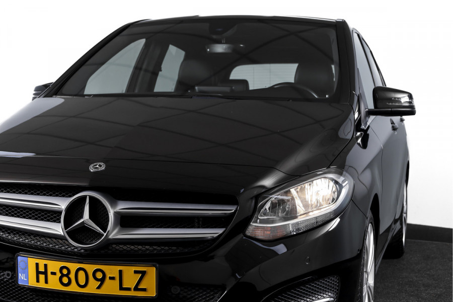 Mercedes-Benz B-Klasse 180 122 PK Ambition | Cruise | Stoelverwarming | PDC | NAV | Airco | LM 17" |