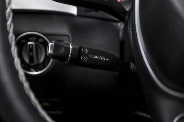 Mercedes-Benz B-Klasse 180 122 PK Ambition | Cruise | Stoelverwarming | PDC | NAV | Airco | LM 17" |