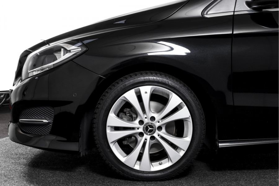 Mercedes-Benz B-Klasse 180 122 PK Ambition | Cruise | Stoelverwarming | PDC | NAV | Airco | LM 17" |