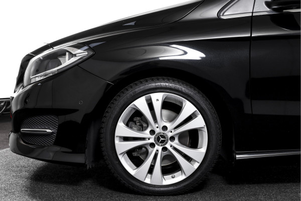 Mercedes-Benz B-Klasse 180 122 PK Ambition | Cruise | Stoelverwarming | PDC | NAV | Airco | LM 17" |