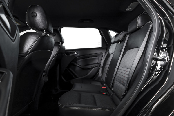 Mercedes-Benz B-Klasse 180 122 PK Ambition | Cruise | Stoelverwarming | PDC | NAV | Airco | LM 17" |