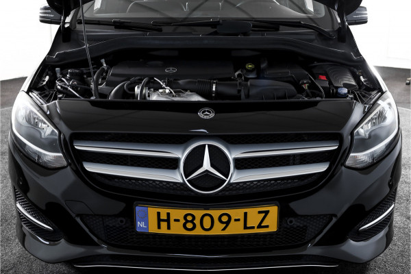 Mercedes-Benz B-Klasse 180 122 PK Ambition | Cruise | Stoelverwarming | PDC | NAV | Airco | LM 17" |
