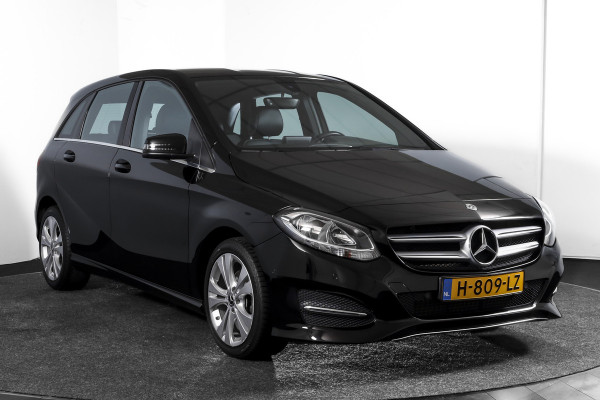 Mercedes-Benz B-Klasse 180 122 PK Ambition | Cruise | Stoelverwarming | PDC | NAV | Airco | LM 17" |
