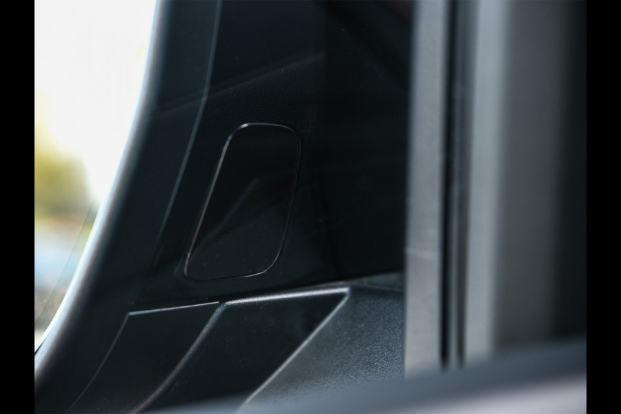 Audi Q5 Sportback 2.0 TFSI e-hybrid quattro S edition Competition 367pk | Stoel massage | Tech pro | Luchtvering | 5jaar fabrieksgarantie | Trekhaak | B&O sound | Head-up | Adaptive cruise | 360 camera | Passagiers display