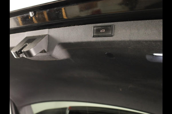 Škoda ENYAQ iV 80 Business Edition Plus 204pk | SOH 97% | Panoramadak | Lederen bekleding | Trekhaak | Adaptieve cruise controle