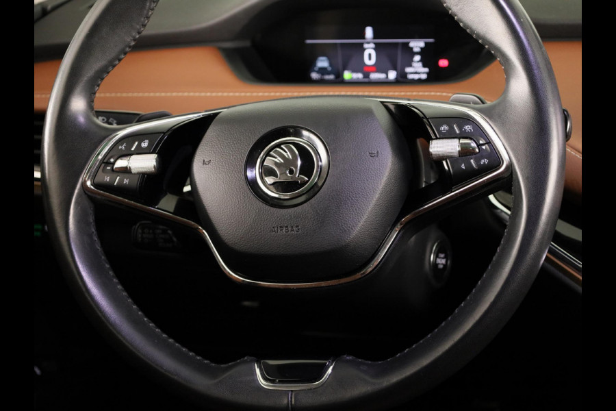 Škoda ENYAQ iV 80 Business Edition Plus 204pk | SOH 97% | Panoramadak | Lederen bekleding | Trekhaak | Adaptieve cruise controle