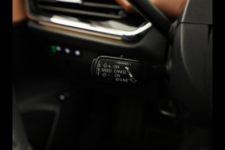 Škoda ENYAQ iV 80 Business Edition Plus 204pk | SOH 97% | Panoramadak | Lederen bekleding | Trekhaak | Adaptieve cruise controle