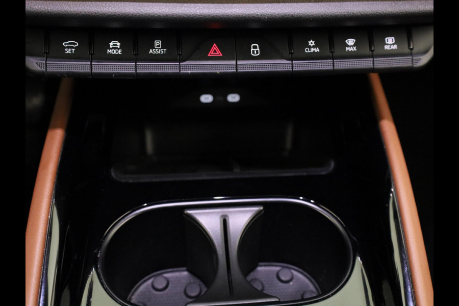 Škoda ENYAQ iV 80 Business Edition Plus 204pk | SOH 97% | Panoramadak | Lederen bekleding | Trekhaak | Adaptieve cruise controle