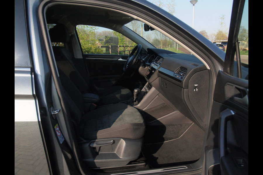 Volkswagen Tiguan 1.5 TSI Allspace | Trekhaak | Automaat | Cruise Control | Stoelverwarming |