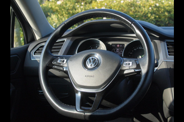 Volkswagen Tiguan 1.5 TSI Allspace | Trekhaak | Automaat | Cruise Control | Stoelverwarming |
