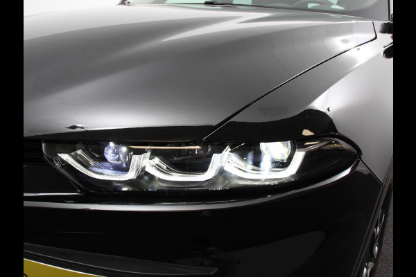 Alfa Romeo Tonale 1.3T PHEV Ti Automaat 280 PK Climate control Adaptieve cruise control Parkeersensoren achter Camera Sfeerverlichting Navigatie Apple Carplay/ Android Auto