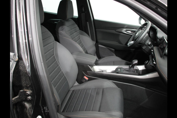 Alfa Romeo Tonale 1.3T PHEV Ti Automaat 280 PK Climate control Adaptieve cruise control Parkeersensoren achter Camera Sfeerverlichting Navigatie Apple Carplay/ Android Auto