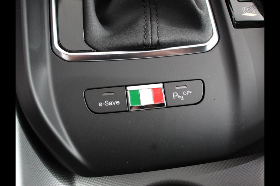 Alfa Romeo Tonale 1.3T PHEV Ti Automaat 280 PK Climate control Adaptieve cruise control Parkeersensoren achter Camera Sfeerverlichting Navigatie Apple Carplay/ Android Auto