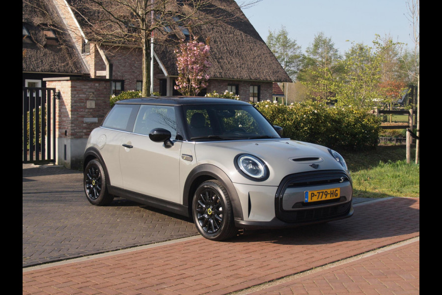 MINI Mini Electric Classic 33 kWh | Apple Carplay | Cruise Control | Parkeersensoren | NL-Auto |