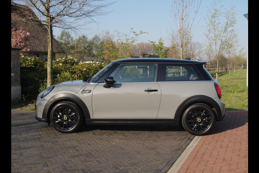 MINI Mini Electric Classic 33 kWh | Apple Carplay | Cruise Control | Parkeersensoren | NL-Auto |