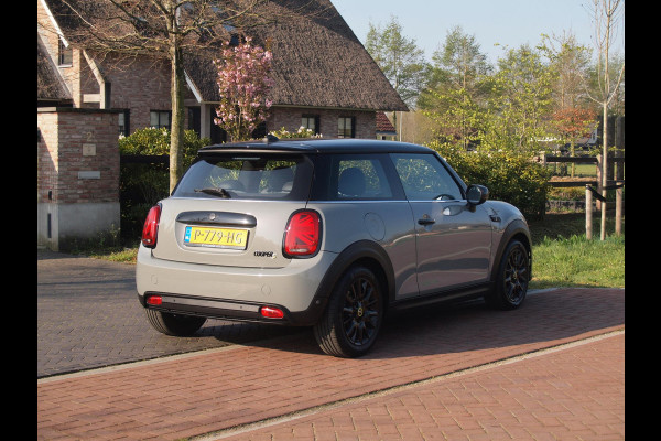 MINI Mini Electric Classic 33 kWh | Apple Carplay | Cruise Control | Parkeersensoren | NL-Auto |