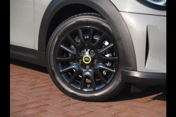 MINI Mini Electric Classic 33 kWh | Apple Carplay | Cruise Control | Parkeersensoren | NL-Auto |