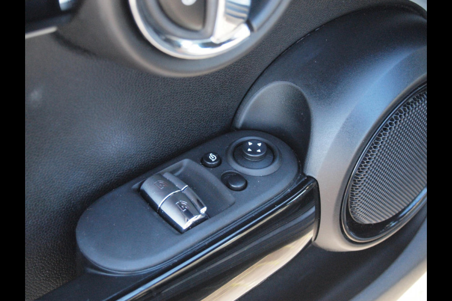 MINI Mini Electric Classic 33 kWh | Apple Carplay | Cruise Control | Parkeersensoren | NL-Auto |