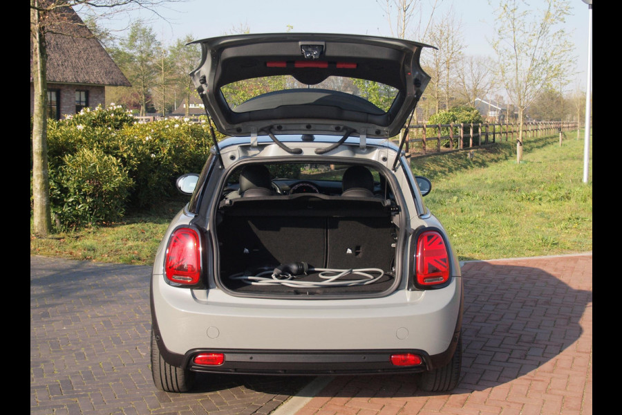 MINI Mini Electric Classic 33 kWh | Apple Carplay | Cruise Control | Parkeersensoren | NL-Auto |