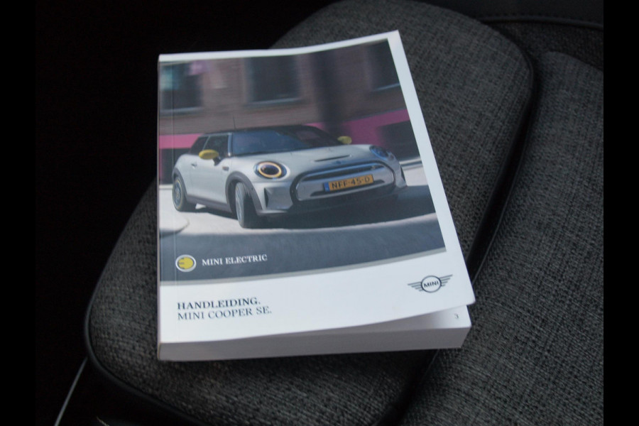 MINI Mini Electric Classic 33 kWh | Apple Carplay | Cruise Control | Parkeersensoren | NL-Auto |