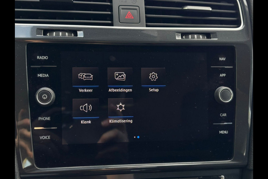 Volkswagen e-Golf | Leder, Navi, Apple Carplay, ACC, Stoelverw., PDC | NAP |