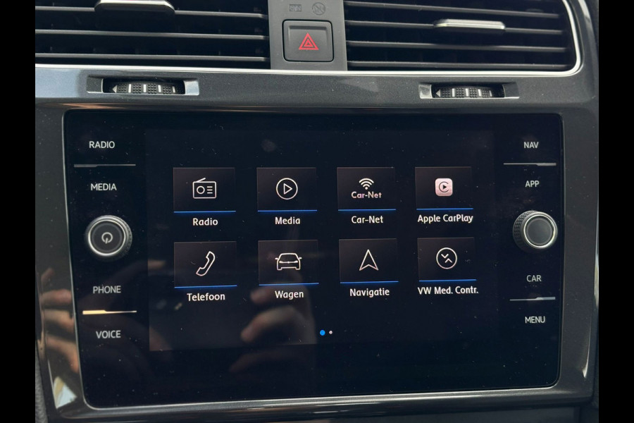Volkswagen e-Golf | Leder, Navi, Apple Carplay, ACC, Stoelverw., PDC | NAP |