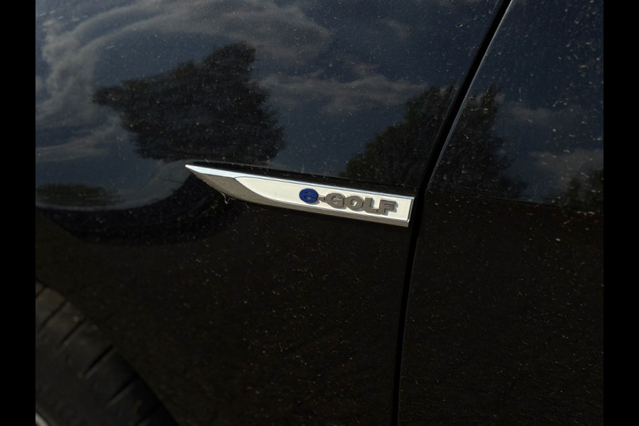 Volkswagen e-Golf | Leder, Navi, Apple Carplay, ACC, Stoelverw., PDC | NAP |