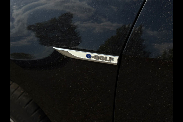 Volkswagen e-Golf | Leder, Navi, Apple Carplay, ACC, Stoelverw., PDC | NAP |