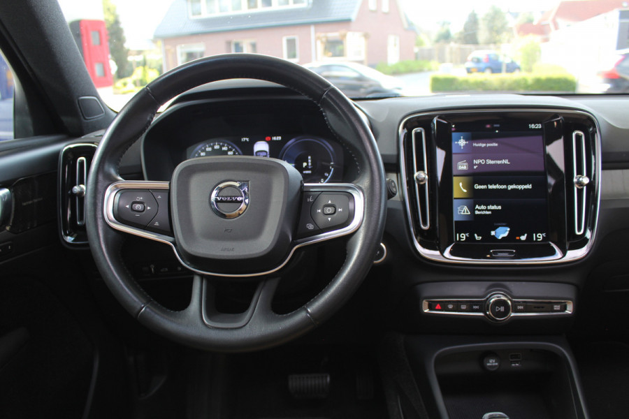 Volvo XC40 1.5 T5 Recharge Inscription Expression | 1e Eig. | Panorama | Trekhaak | BLIS