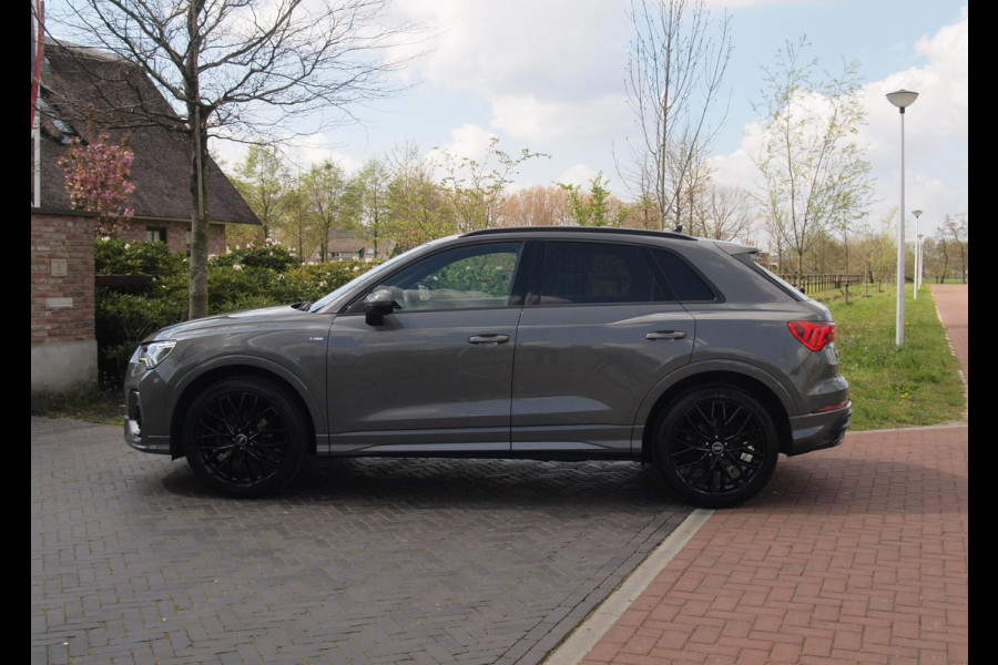 Audi Q3 35 TFSI S-Line edition | Apple Carplay | Virtual Cockpit | Automaat | 20 inch | NL-Auto |