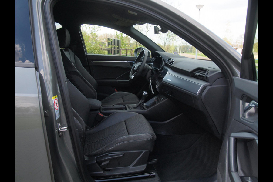 Audi Q3 35 TFSI S-Line edition | Apple Carplay | Virtual Cockpit | Automaat | 20 inch | NL-Auto |