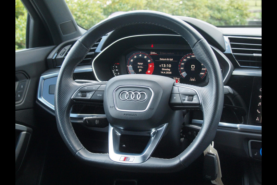 Audi Q3 35 TFSI S-Line edition | Apple Carplay | Virtual Cockpit | Automaat | 20 inch | NL-Auto |