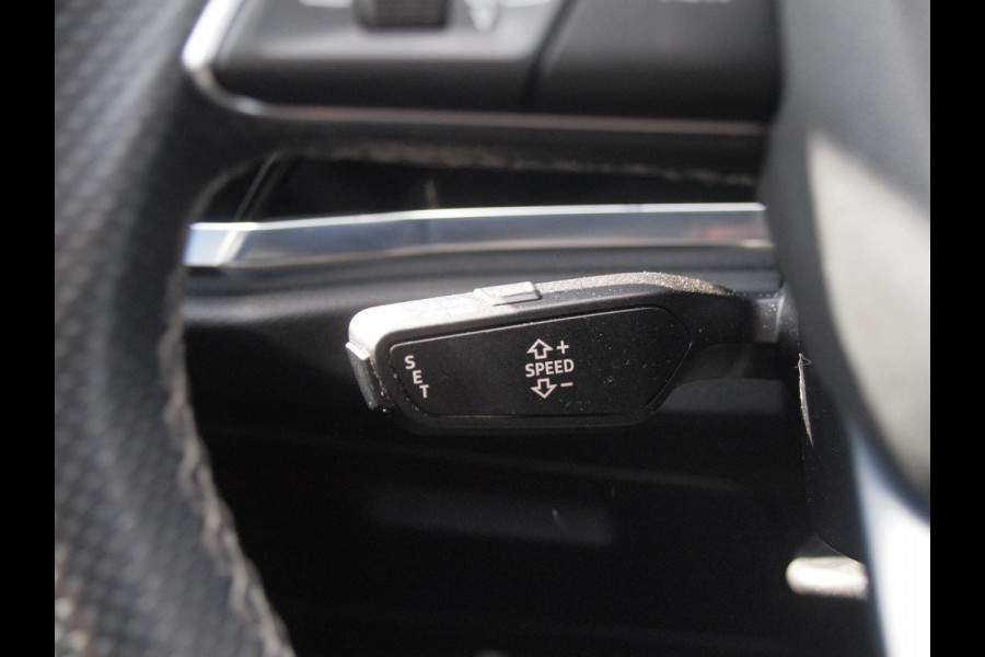 Audi Q3 35 TFSI S-Line edition | Apple Carplay | Virtual Cockpit | Automaat | 20 inch | NL-Auto |